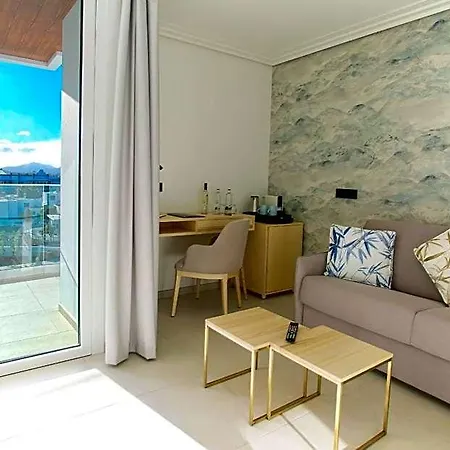 Lava Hotell