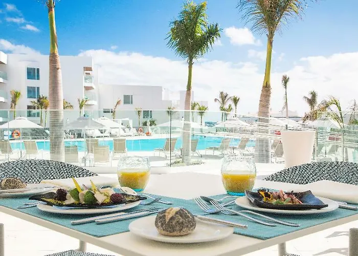 Lava 5* بويرتو ذيل كارمين