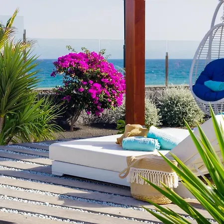 Lava Puerto del Carmen (Lanzarote)